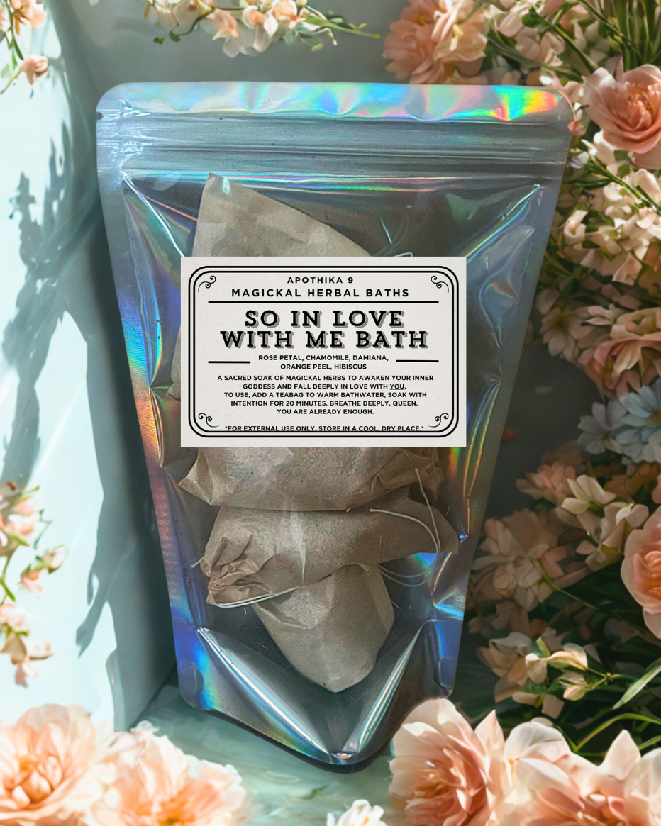 So In Love With Me Tea & Herbal Bath Gift Set